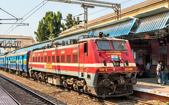 Some special trains of Western Railway diverted due to non-interlocking  work- check full list